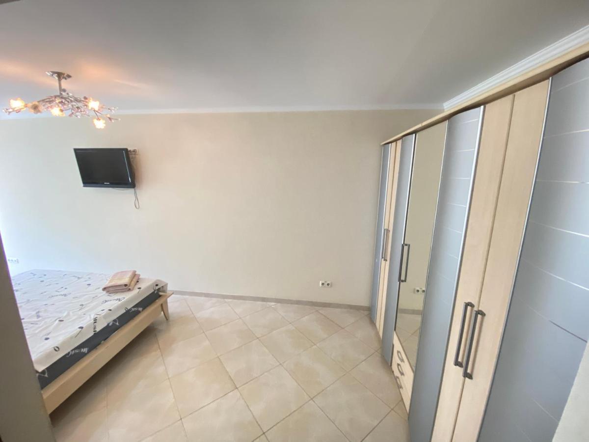 Ultra Central Double Room Appartment In Chisinau Exterior foto