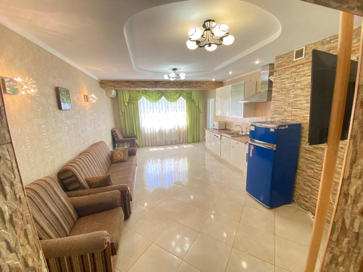 Ultra Central Double Room Appartment In Chisinau Exterior foto
